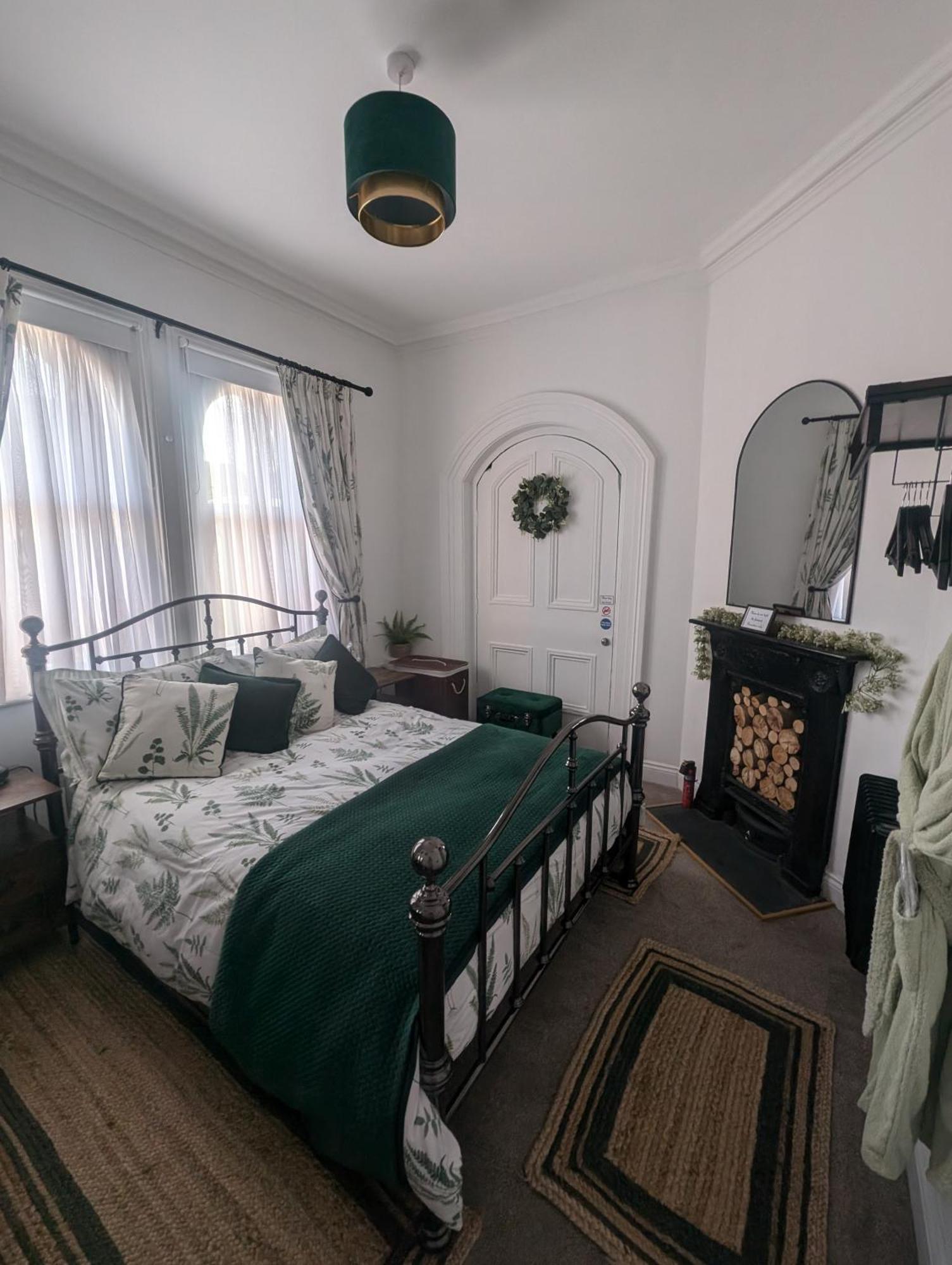 The Railway Sleeper Apartment Cullybackey